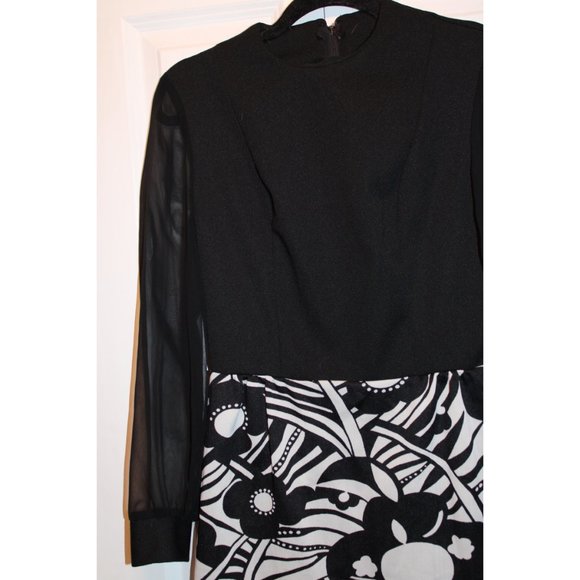 Vintage Black & White Wiggle Dress with sheer sleeves - Picture 5 of 5